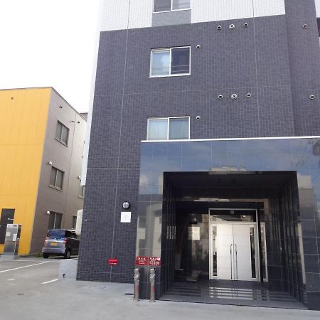 ようこそ札幌へ! 大通公園まで地下鉄10分 定員6名 Firetv完備 1階はセコマ Apartman Kültér fotó