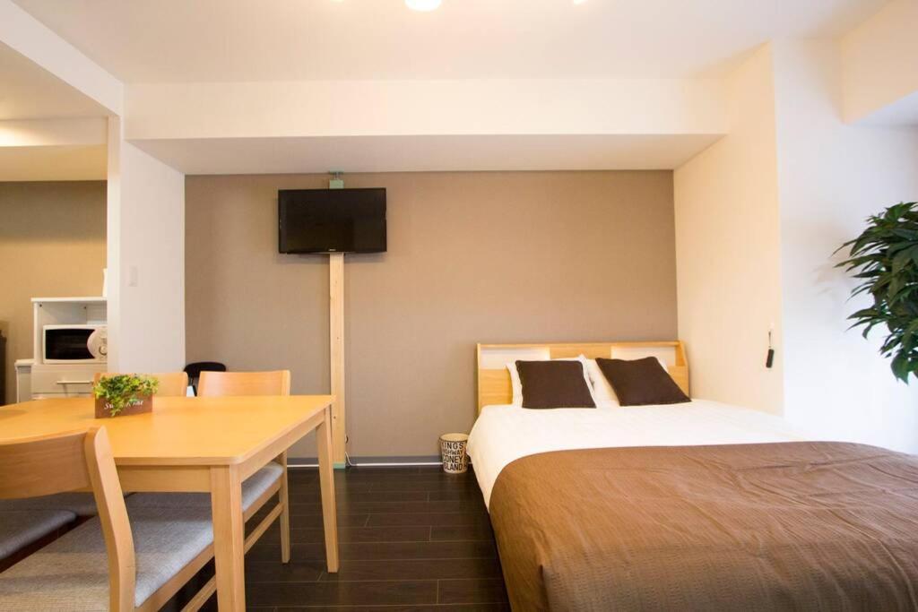 ようこそ札幌へ! 大通公園まで地下鉄10分 定員6名 Firetv完備 1階はセコマ Apartman Kültér fotó
