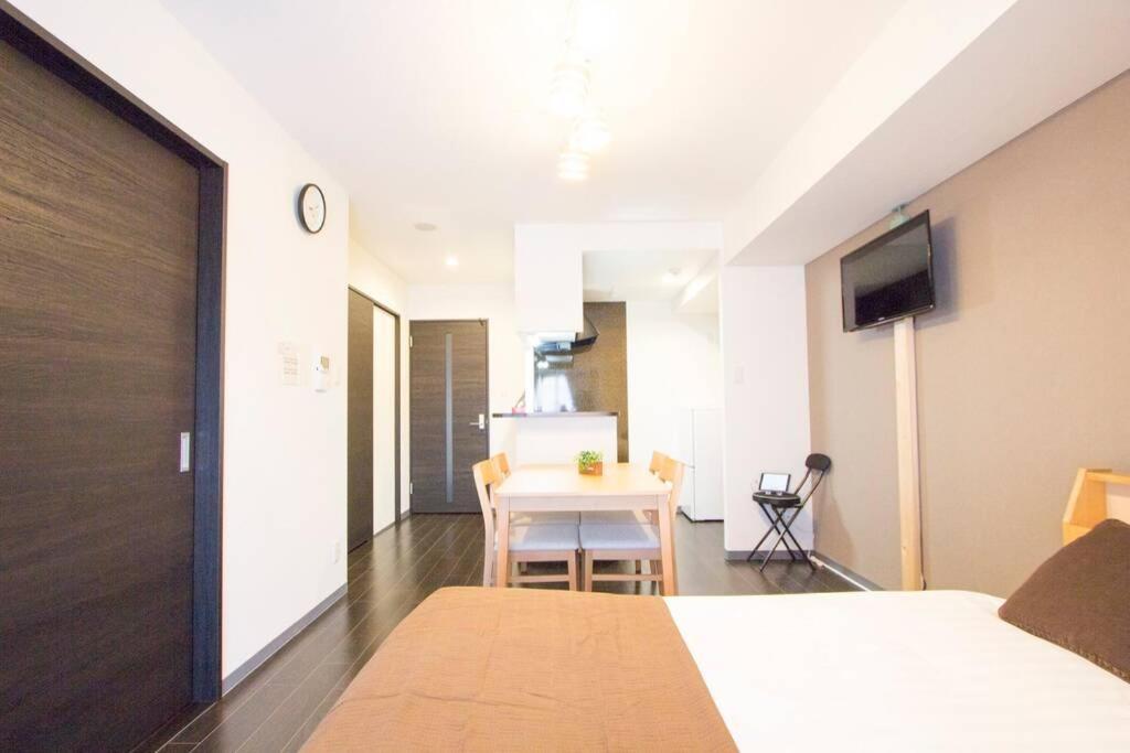 ようこそ札幌へ! 大通公園まで地下鉄10分 定員6名 Firetv完備 1階はセコマ Apartman Kültér fotó
