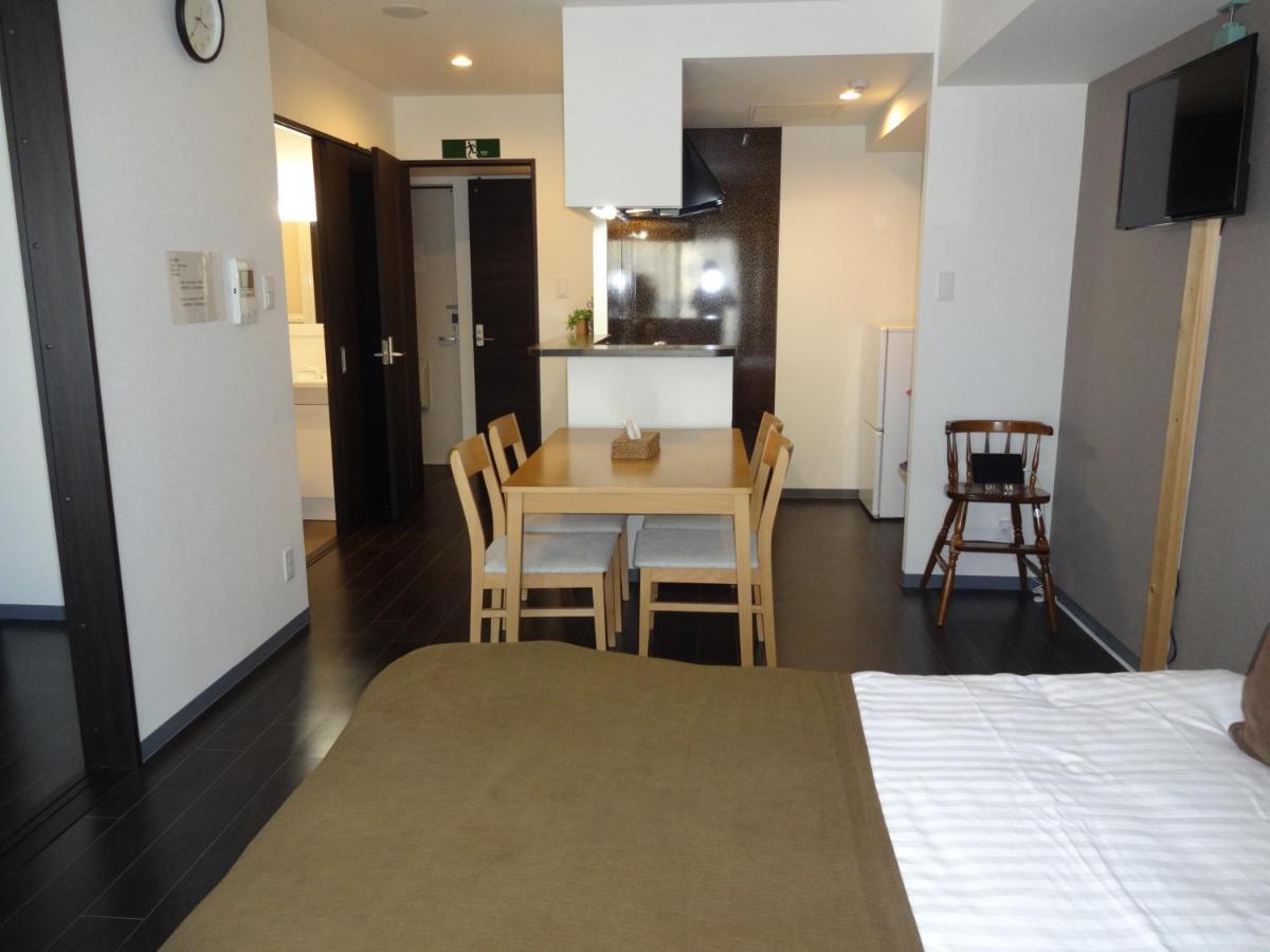 ようこそ札幌へ! 大通公園まで地下鉄10分 定員6名 Firetv完備 1階はセコマ Apartman Kültér fotó