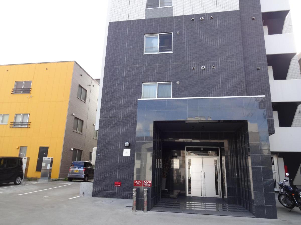 ようこそ札幌へ! 大通公園まで地下鉄10分 定員6名 Firetv完備 1階はセコマ Apartman Kültér fotó